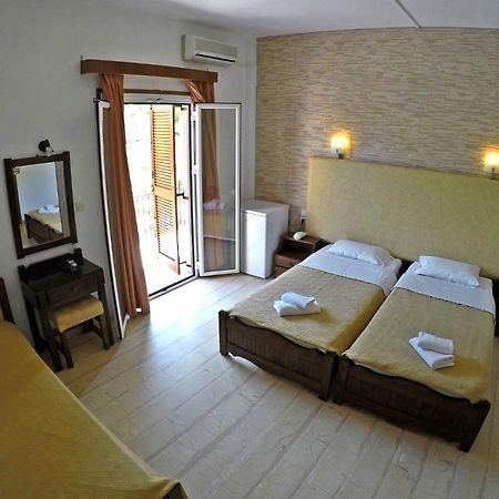 Tina Hotel Dassia  Ngoại thất bức ảnh