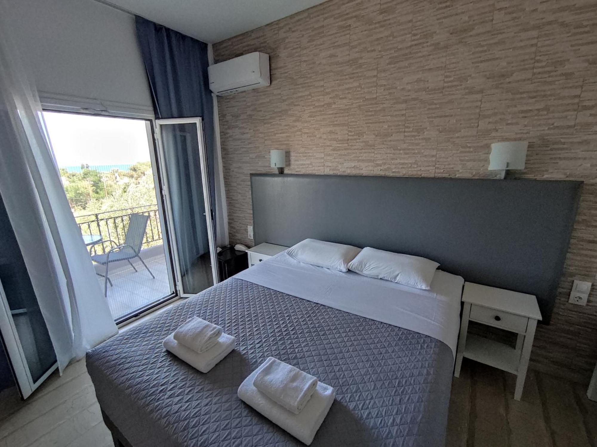 Tina Hotel Dassia  Ngoại thất bức ảnh